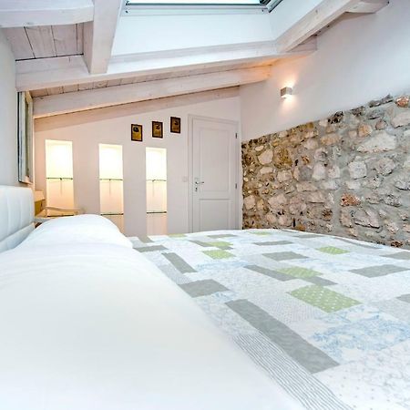 Apartment And Studio Ca' 3 Vie Rovinj Exteriör bild